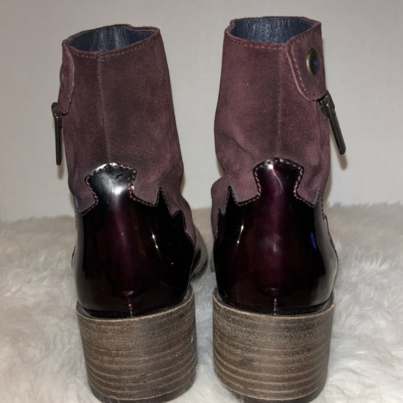 Unity In Diversity Leather Ankle Boots - Picture 4 of 10